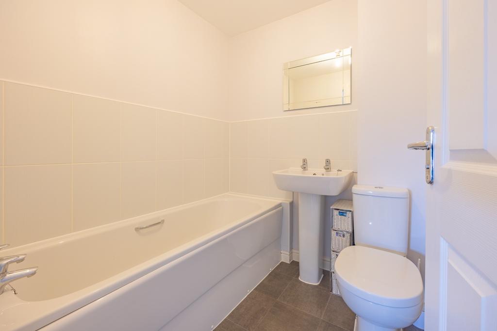 Ewemove Taunton - Hardys Road (8)