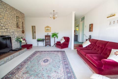 3 bedroom detached bungalow for sale, Flax Bourton Road, Failand