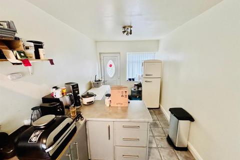 2 bedroom townhouse for sale, Oakwell Close, Drighlington, Bradford