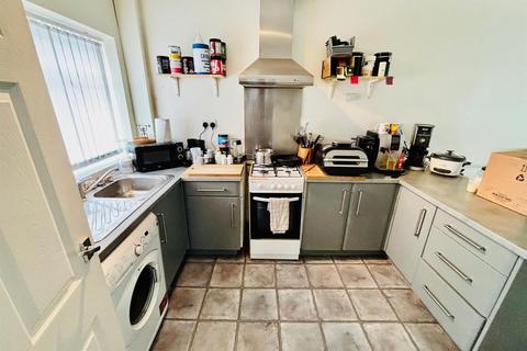 2 bedroom townhouse for sale, Oakwell Close, Drighlington, Bradford