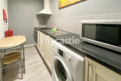undefined, Appletree Avenue, Yiewsley, West Drayton
