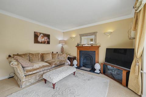 4 bedroom detached house for sale, Eglantine Close, Oadby, LE2