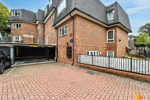 2 bedroom flat for sale, Hospital Hill, Chesham, HP5