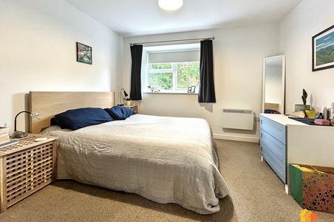 2 bedroom flat for sale, Hospital Hill, Chesham, HP5
