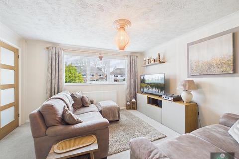 undefined, Hardy Close, Crawley RH10
