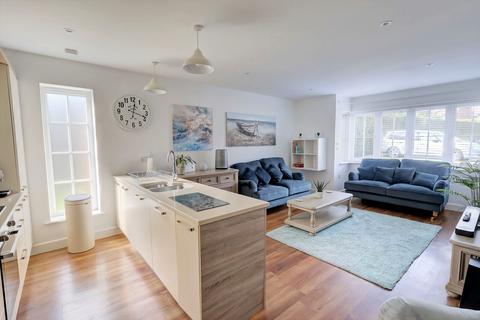 2 bedroom apartment for sale, Long Acre, High Wycombe HP15