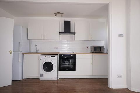 1 bedroom flat to rent, Selborne Road Ilford
