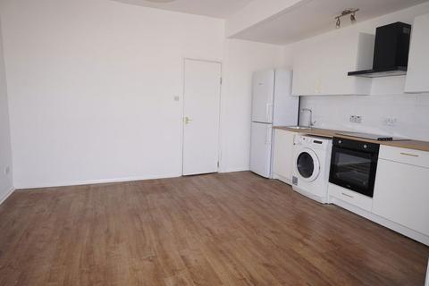 1 bedroom flat to rent, Selborne Road Ilford