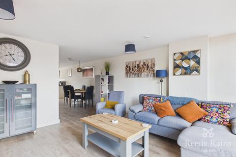 3 bedroom apartment to rent, 26 Pall Mall, L3 6AG L3