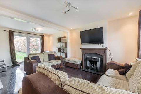 3 bedroom semi-detached house to rent, Balmoral Drive, Maybury, Woking, GU22
