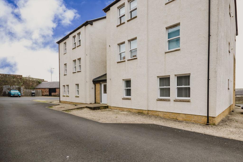 Building rear/Car park