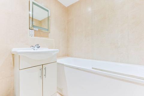 Studio to rent, September Way, Stanmore, HA7
