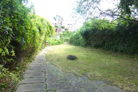 undefined, Navarino Road, London E8