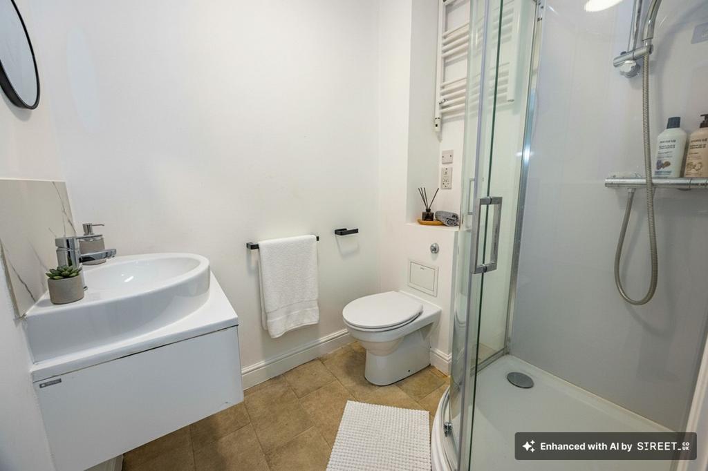 En-suite Bathroom
