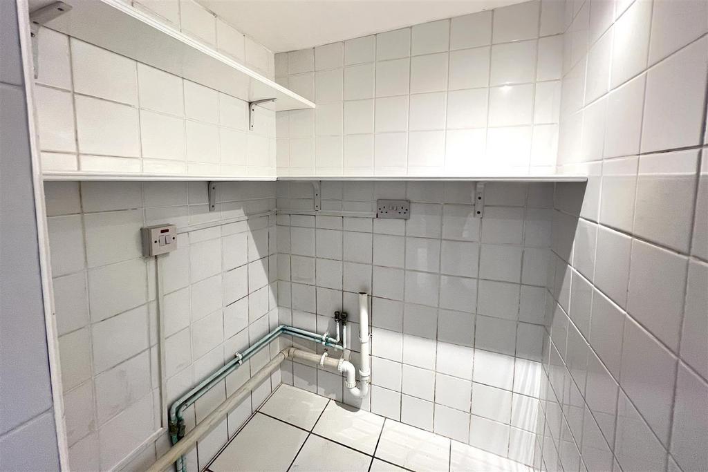Utility Room.JPG