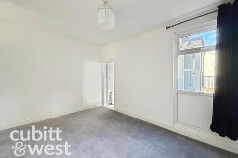 undefined, AVAILABLE WITH NO DEPOSIT Landguard Road Southsea PO4