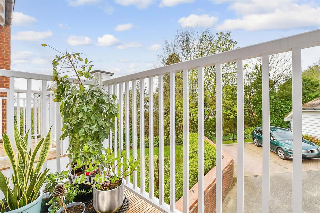 Balcony ::