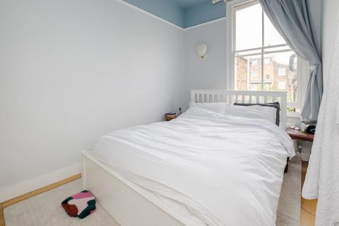 2 bedroom flat for sale, Caedmon Road, London, N7