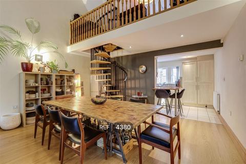 2 bedroom apartment to rent, Nottingham NG3