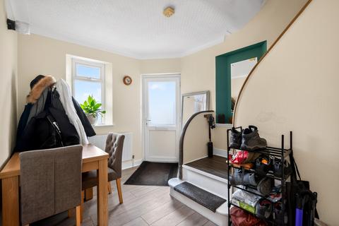 4 bedroom semi-detached house for sale, Lonsdale Drive, Enfield, EN2