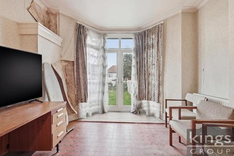 3 bedroom house for sale, Grenoble Gardens, London
