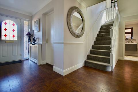 5 bedroom detached house for sale, Wyatts Green Road, Brentwood CM15