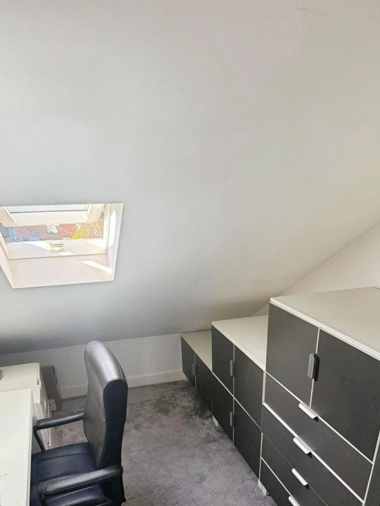Bedroom / Home Office