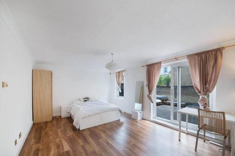 undefined, Conant Mews, London, E1