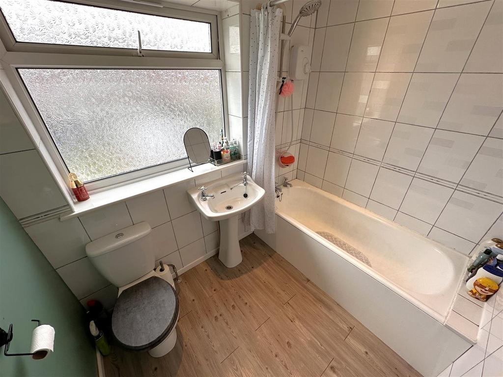 Modern Bathroom 577