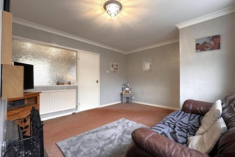 3 bedroom semi-detached house for sale, Peebles Road, Newark