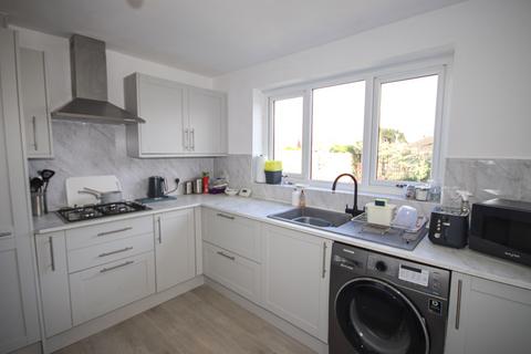 2 bedroom semi-detached bungalow for sale, Hamilton Crescent, Sittingbourne, ME10