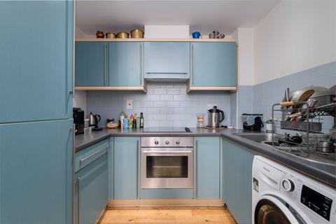 1 bedroom flat for sale, Manor Gardens, London, N7