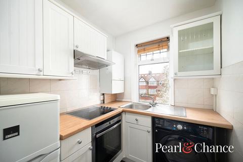 1 bedroom flat to rent, Pennine Drive, London, NW2