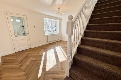3 bedroom semi-detached house to rent, Hilltop Road, Durham, DH7