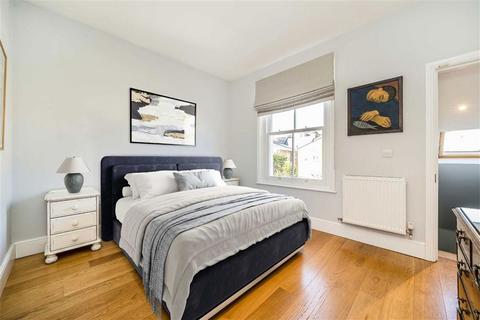 undefined, Jeddo Road, London W12