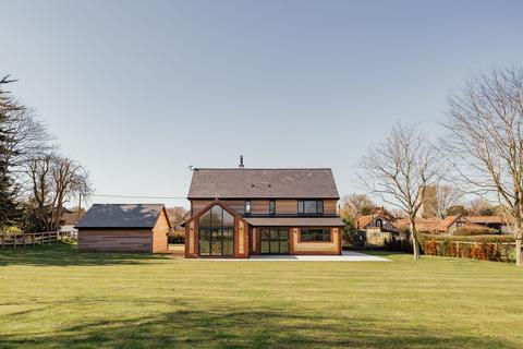 undefined, Experience Life by the Coast and Meadow Views in Holme-next-the-Sea