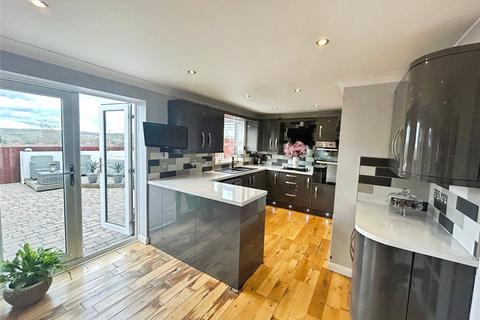 4 bedroom detached house for sale, Blueberry Way, Swadlincote DE11