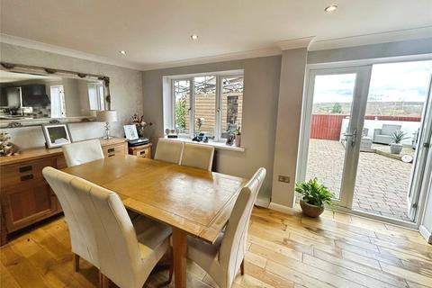 4 bedroom detached house for sale, Blueberry Way, Swadlincote DE11