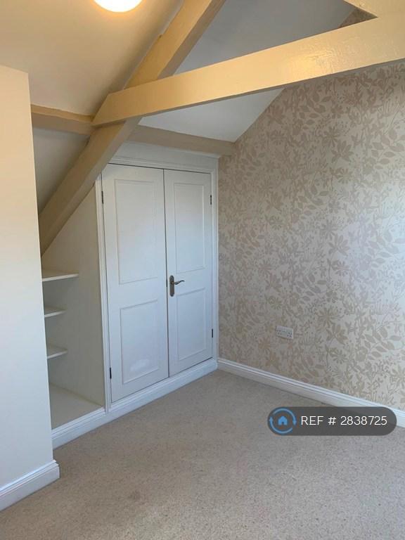 Built-In Wardrobe In Bedroom 2