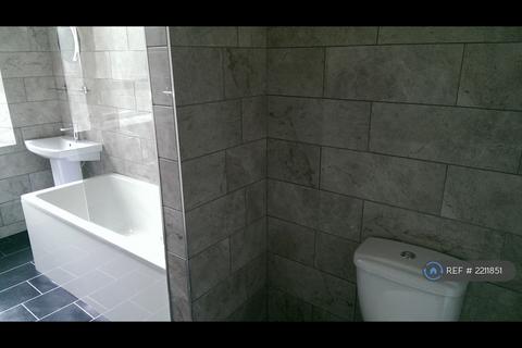 2 bedroom flat to rent, Craigpark Drive, Glasgow, G31