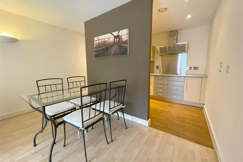 1 bedroom apartment to rent, Watermarque, 100 Browning Street