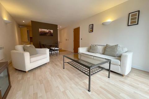 1 bedroom apartment to rent, Watermarque, 100 Browning Street