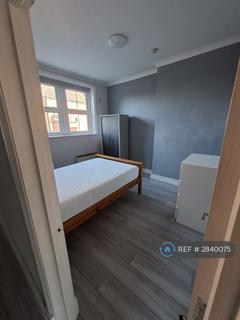 1 bedroom flat to rent, Streatham High Road, London, SW16