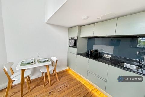 undefined, Mcdonald Road, Edinburgh, EH7
