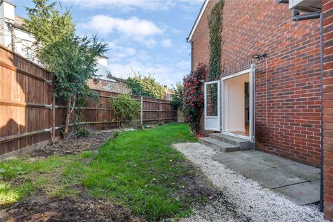 undefined, Linnet Mews, SW12