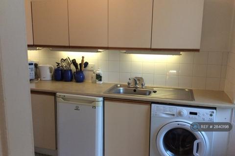 undefined, Dunrobin Place, Edinburgh, EH3