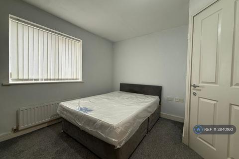 2 bedroom flat to rent, The Trinity, Bolton, BL3