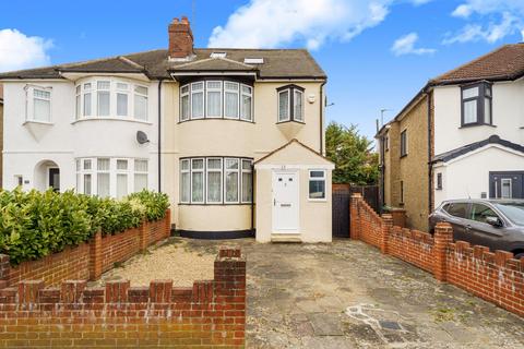 undefined, Gordon Close, Staines-upon-Thames, TW18