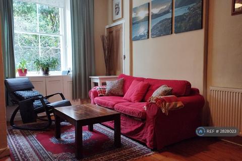Broughton Road, Edinburgh, EH7