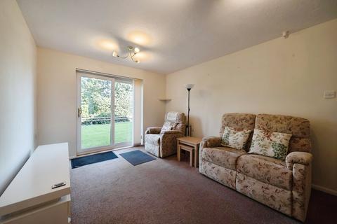 undefined, Pitson Close, Addlestone KT15